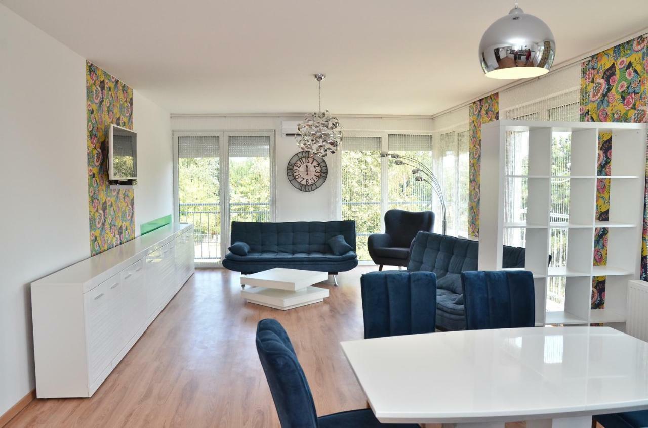 Appartement Diamond House à Hajdúszoboszló Extérieur photo