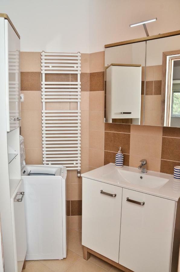 Appartement Diamond House à Hajdúszoboszló Extérieur photo